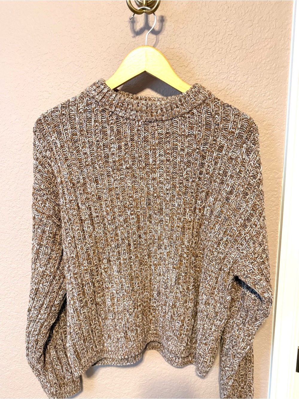 Universal Threads Women’s Chunky Knit Sweater